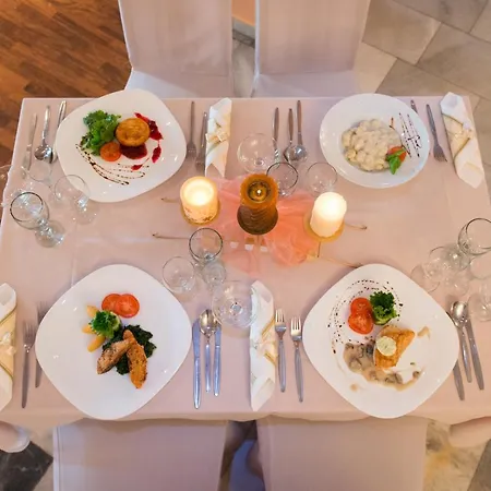 Hotel Merkur 3*