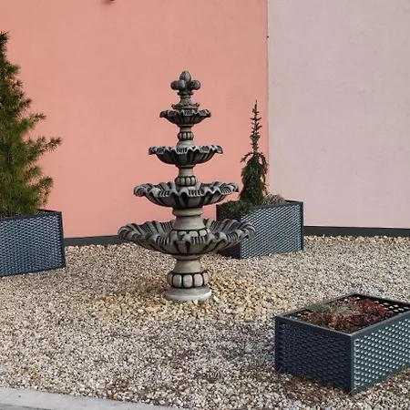 Hotel Merkur 3*